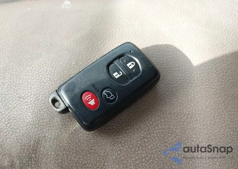 2010 Toyota Highlander Hybrid Limited V6 z USA, uszkodzony, nr VIN JTEJW3EH6A2047053